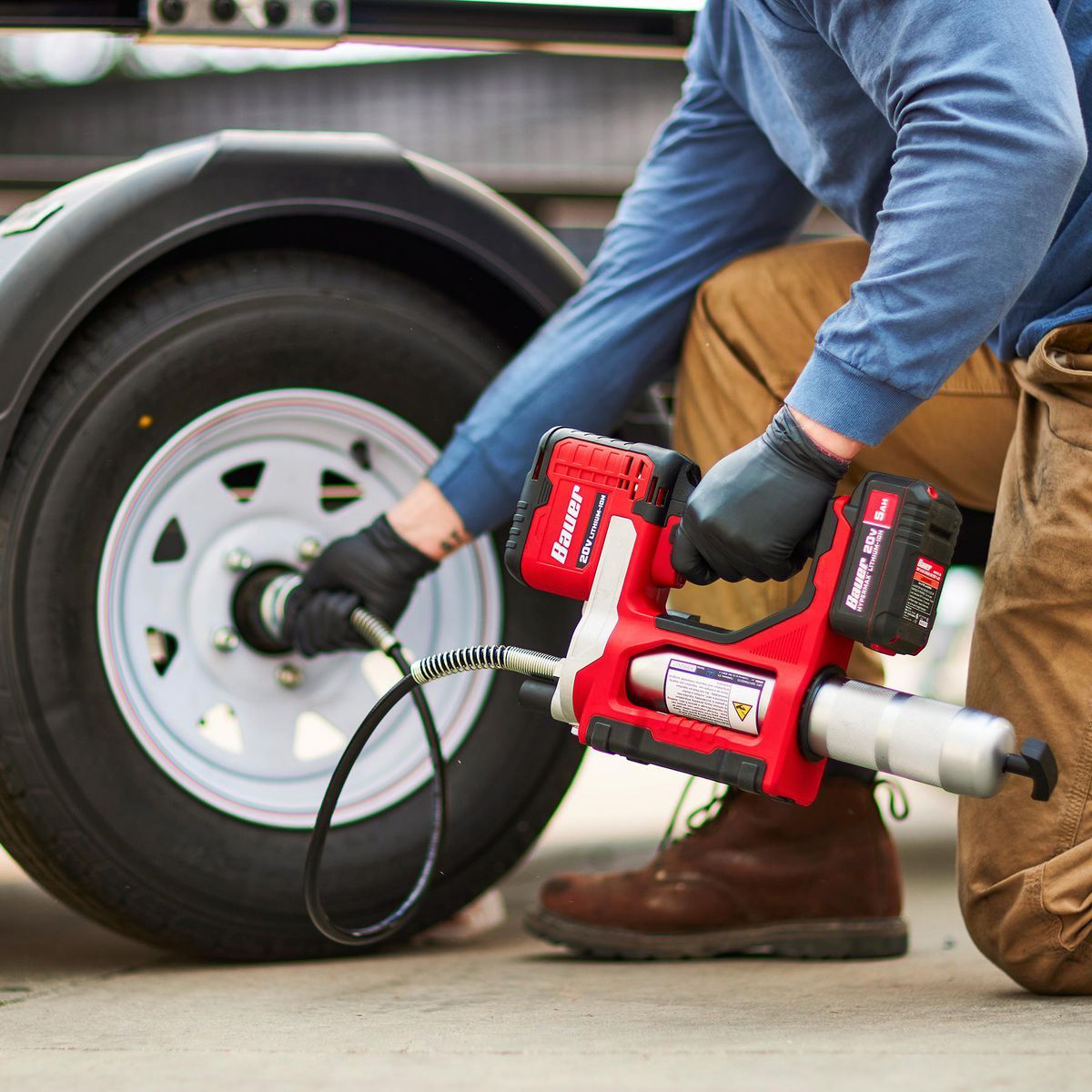 Cordless Variable-Speed Grease Gun G472