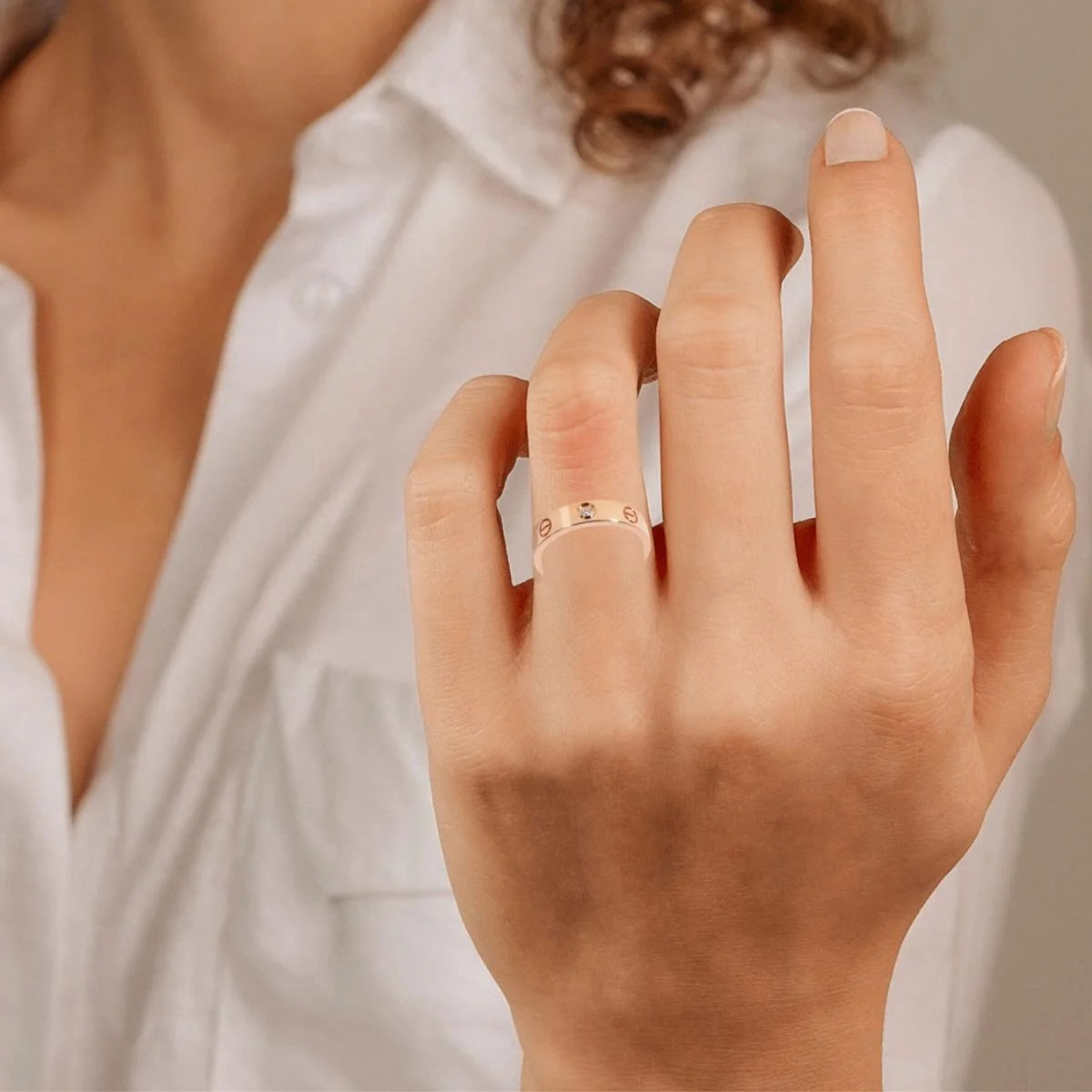 18k Rose Gold Wedding Band with 1 Diamond B602
