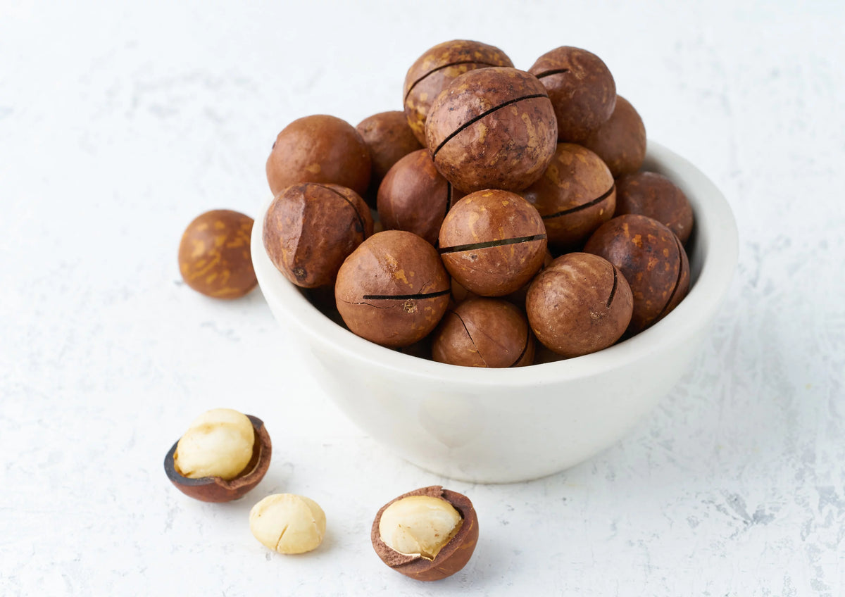 Macadamia Nut Pieces, 2 Pounds V685852