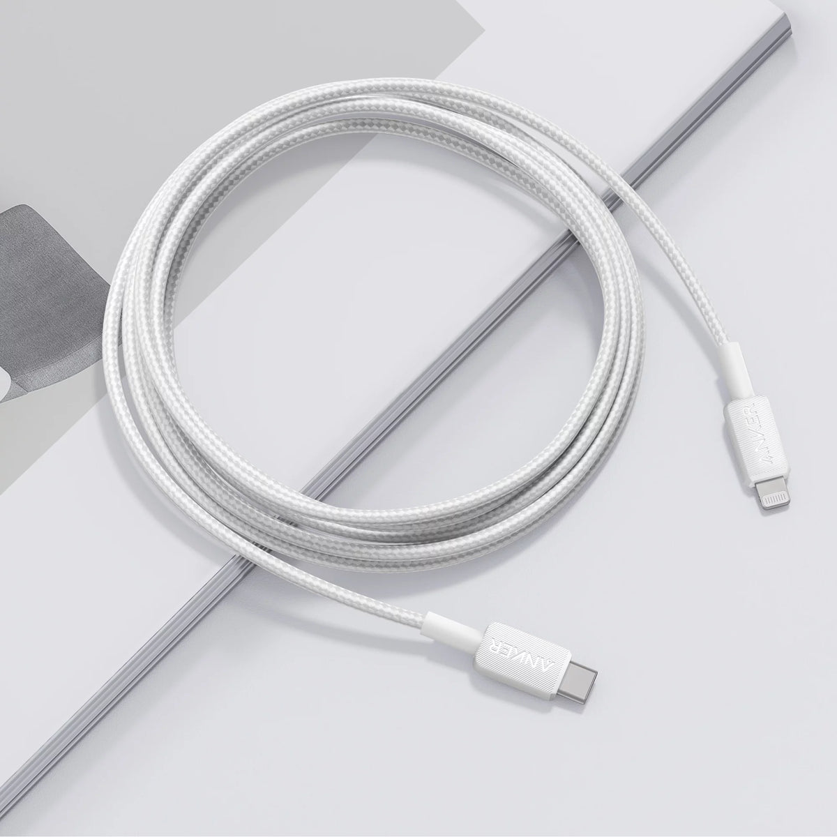 10ft Braided USB-C to Lightning Cable Z87063
