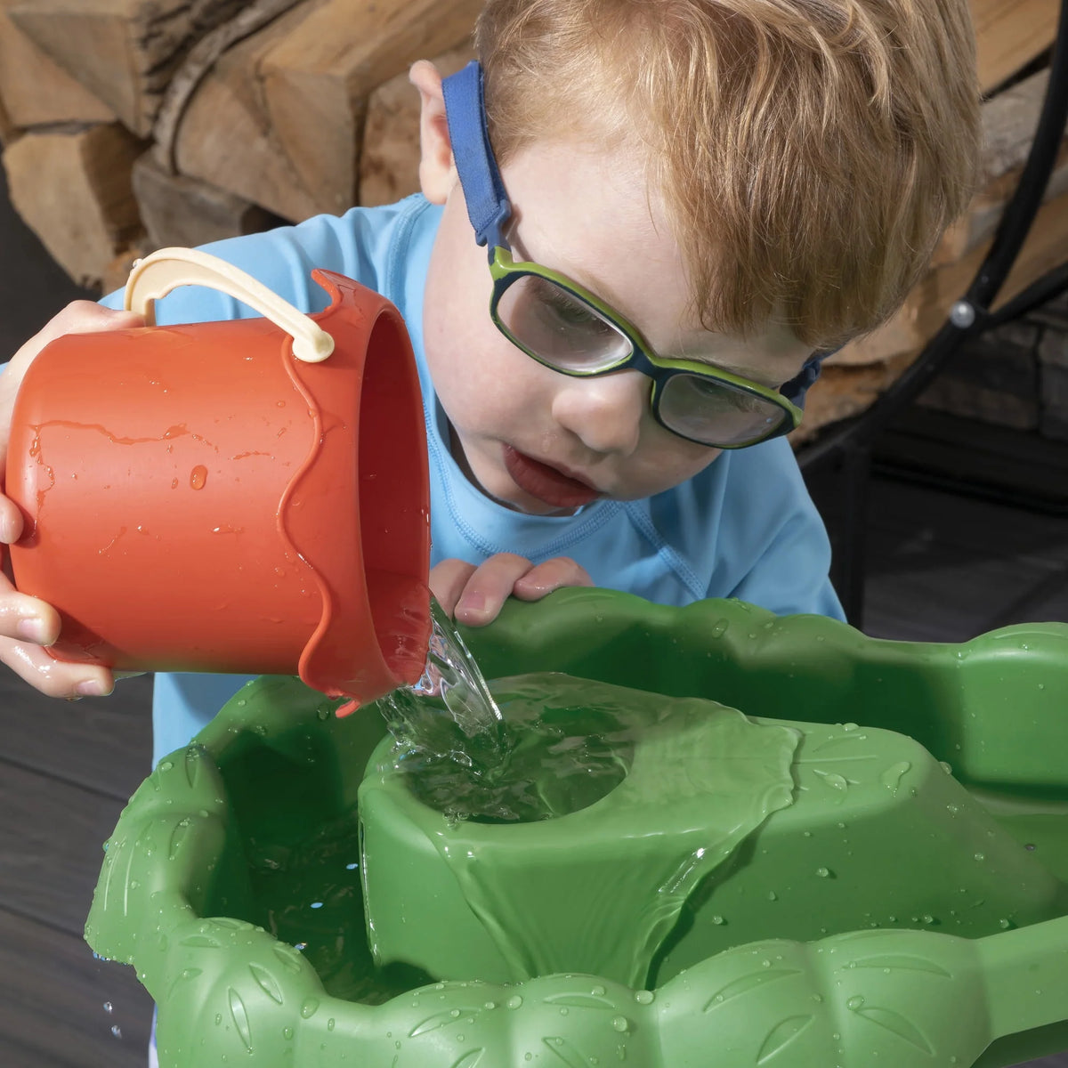 Gray Plastic Water Table with 13-piece Playset H64297