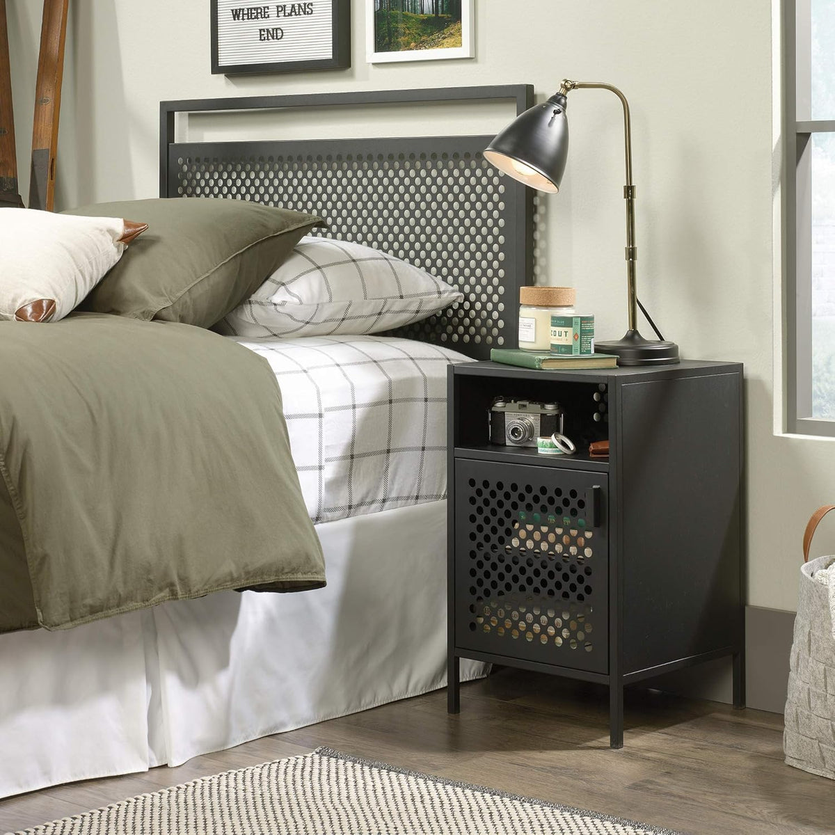 Black Night Stand E27681